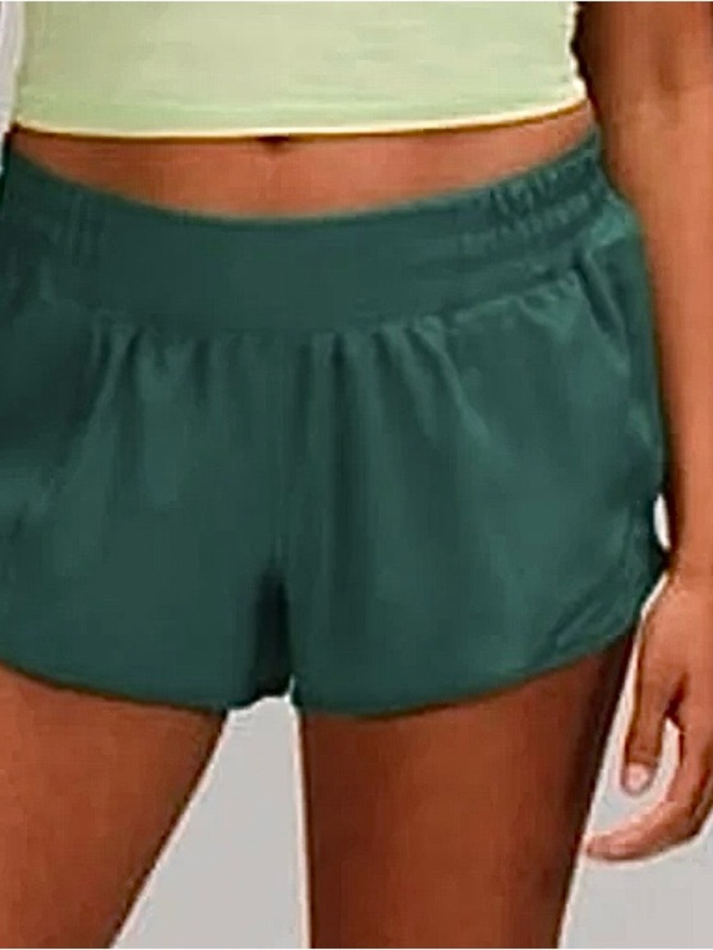 Aritzia TnAction- Women’s Green Active Running Shorts. Size: Small